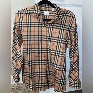 Womens Fitted Burberry button up shirt